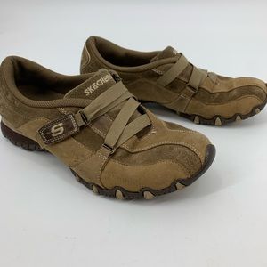 skechers women's tennis shoes